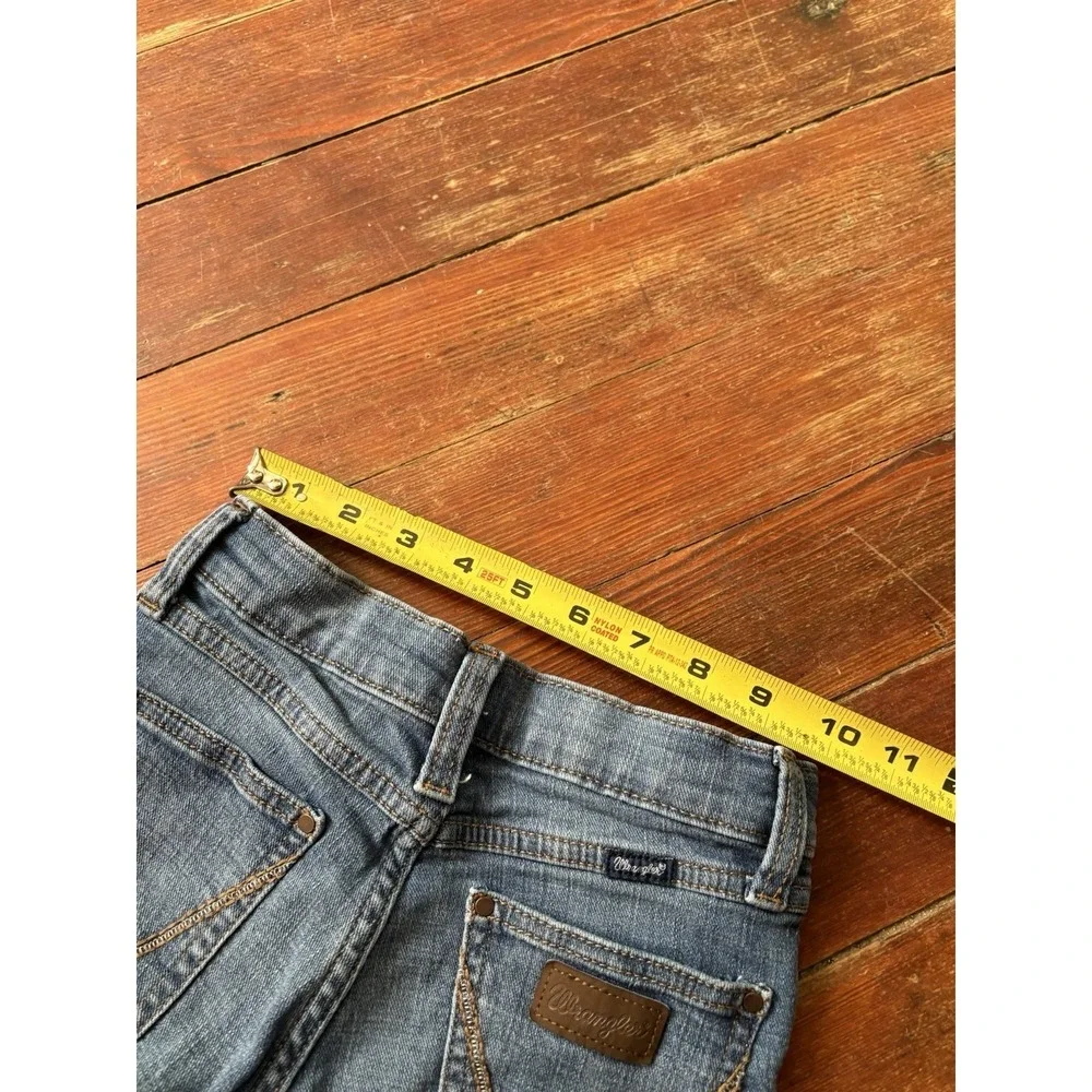 Kids Wrangler Classic Boot‎ Cut Jeans Size 8 Slim Blue